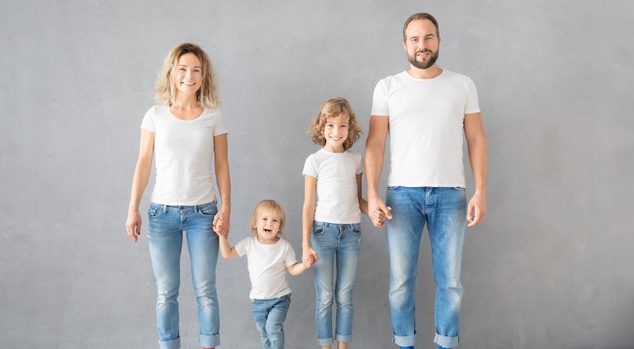 7 Tips for Choosing Matching Family Thanksgiving T-shirts