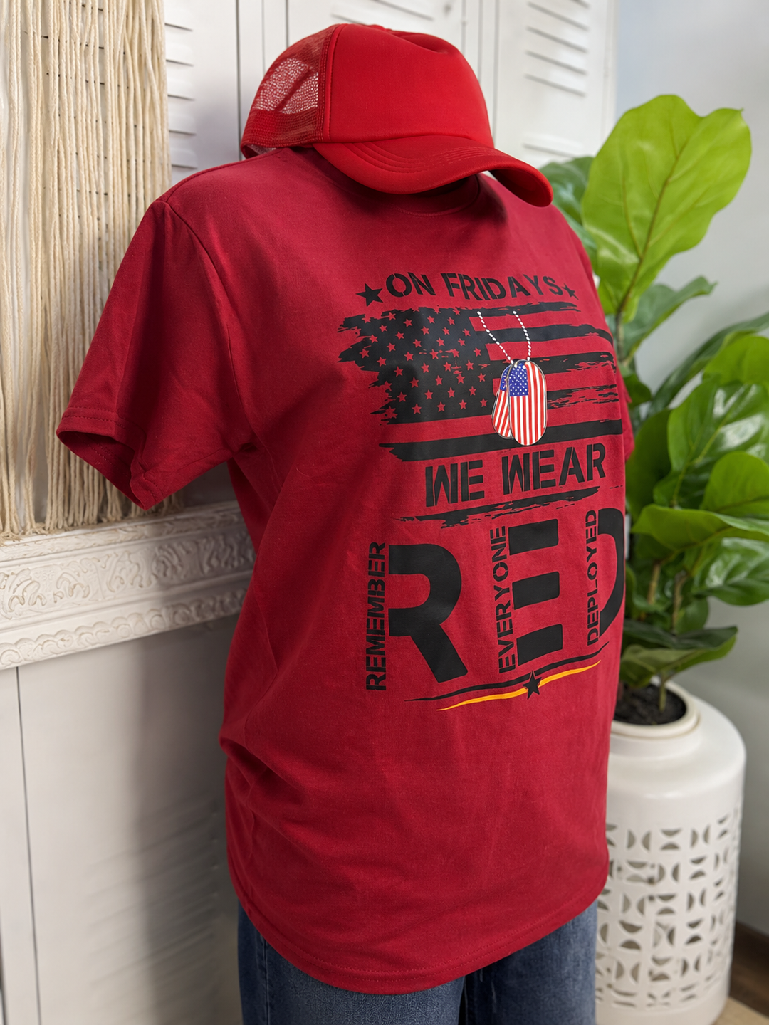 Memorial RED USA Military Dog-tag  Graphic T-Shirt