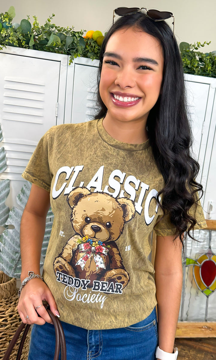 Classic Spring Bow Teddy Bear Graphic T-Shirt