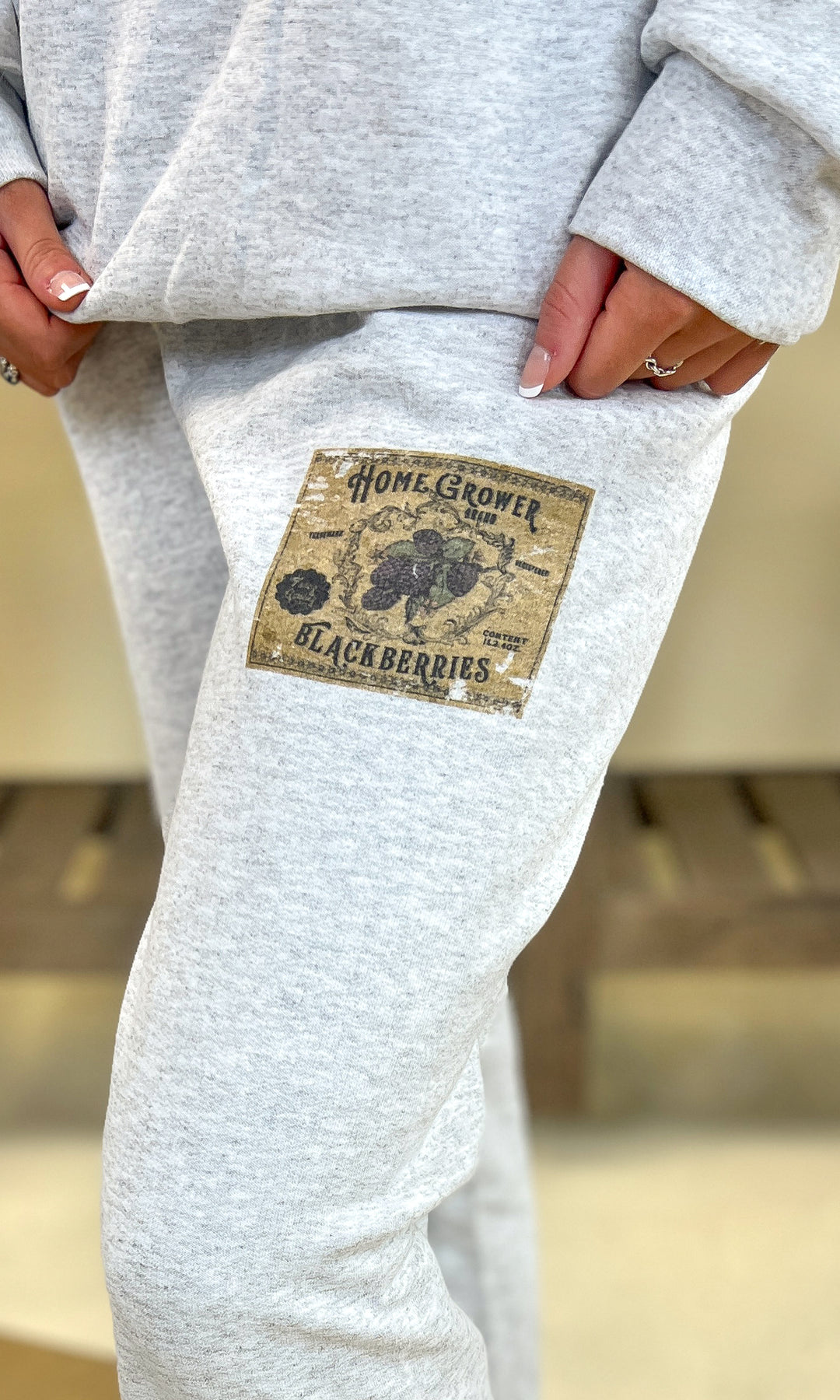 Classic Vintage Label Ash Graphic Sweatpant