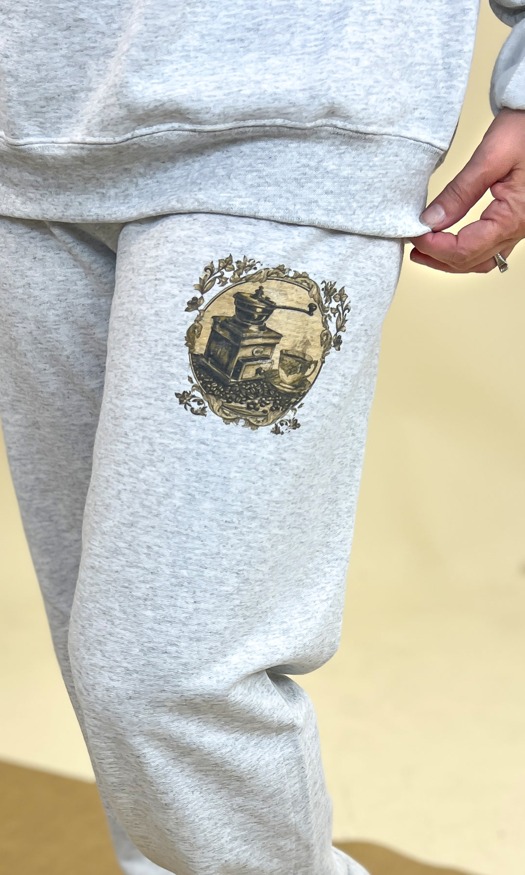 Classic Vintage Label Ash Graphic Sweatpant