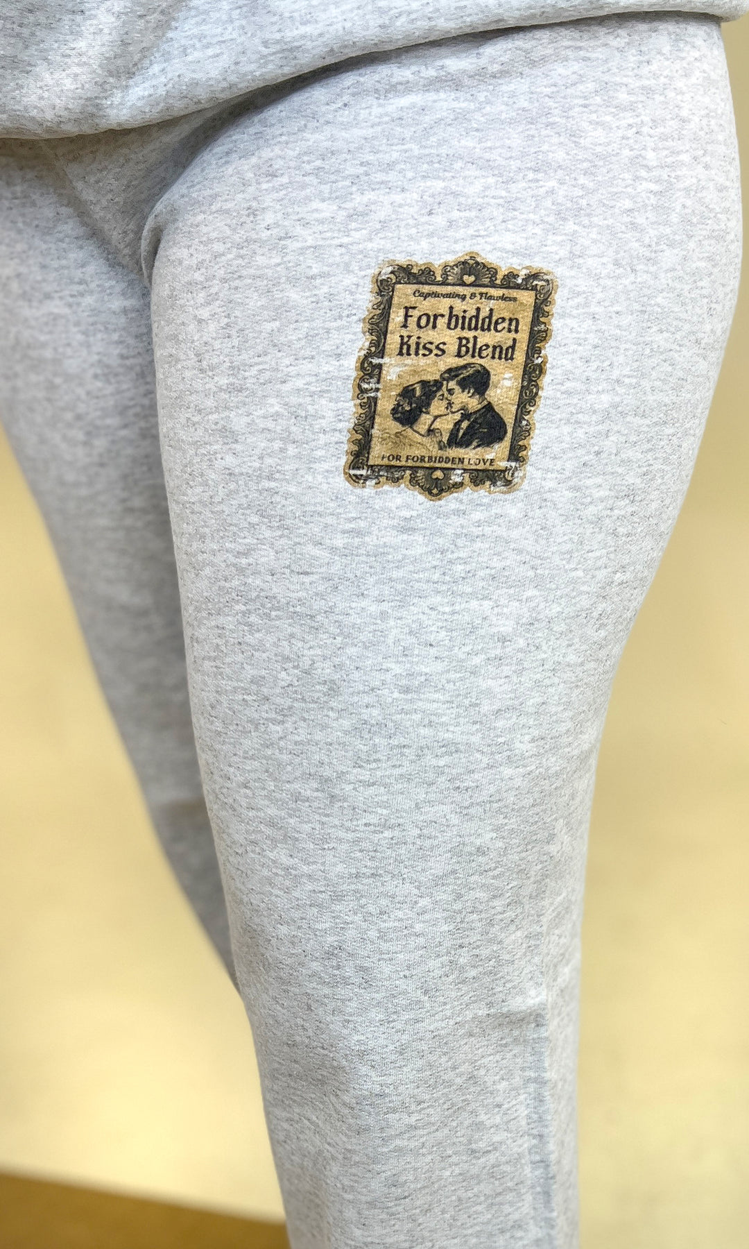 Classic Vintage Label Ash Graphic Sweatpant