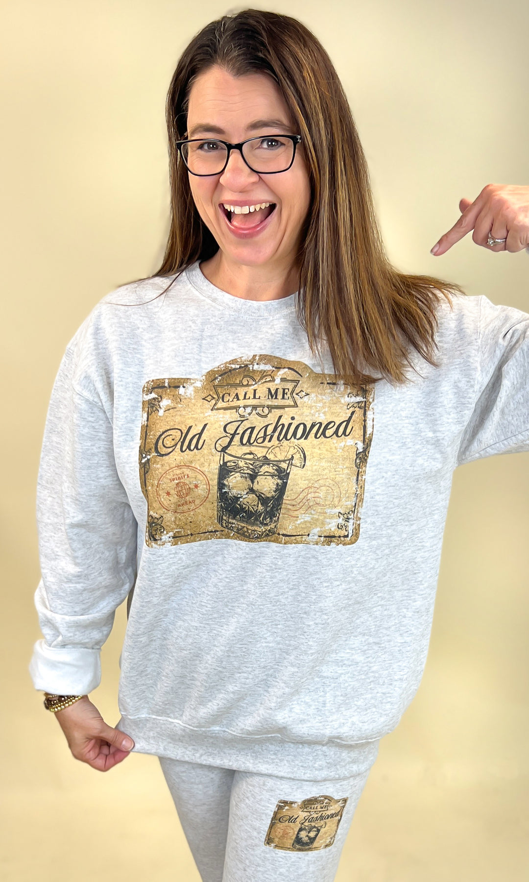 Classic Vintage Label Ash Graphic Sweatshirt
