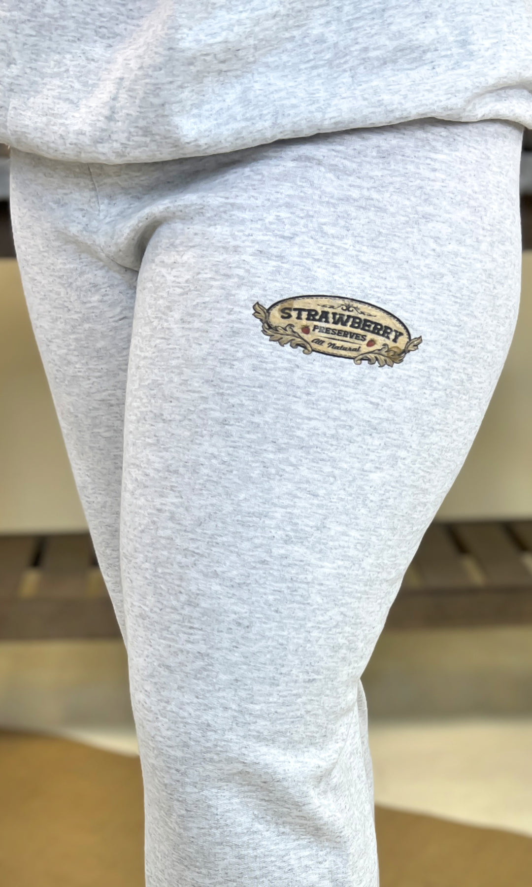 Classic Vintage Label Ash Graphic Sweatpant