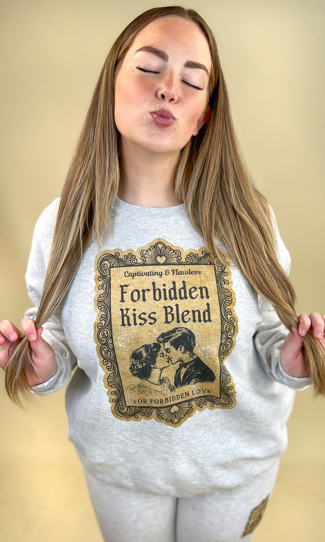 Classic Vintage Label Ash Graphic Sweatshirt