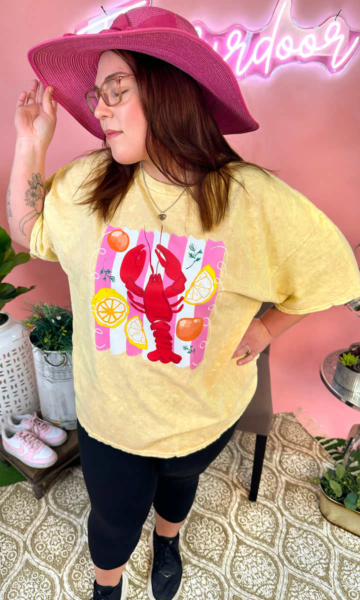 Cutesy Crawfish With Lemons Graphic T-Shirt