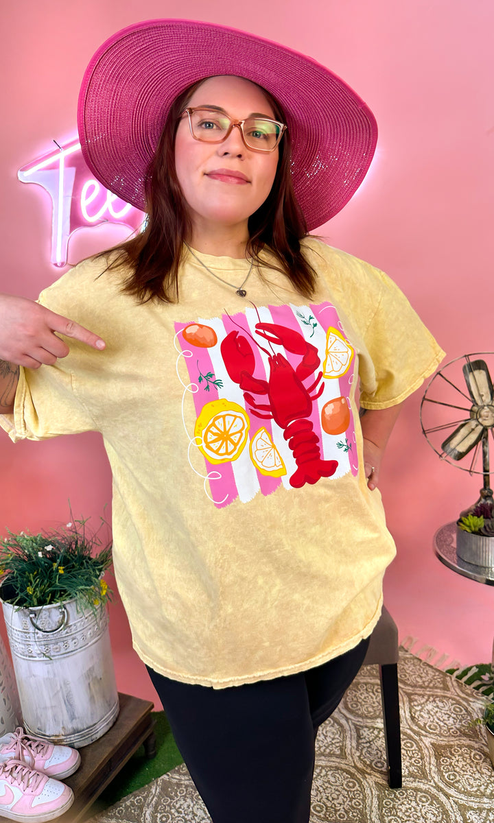 Cutesy Crawfish With Lemons Graphic T-Shirt
