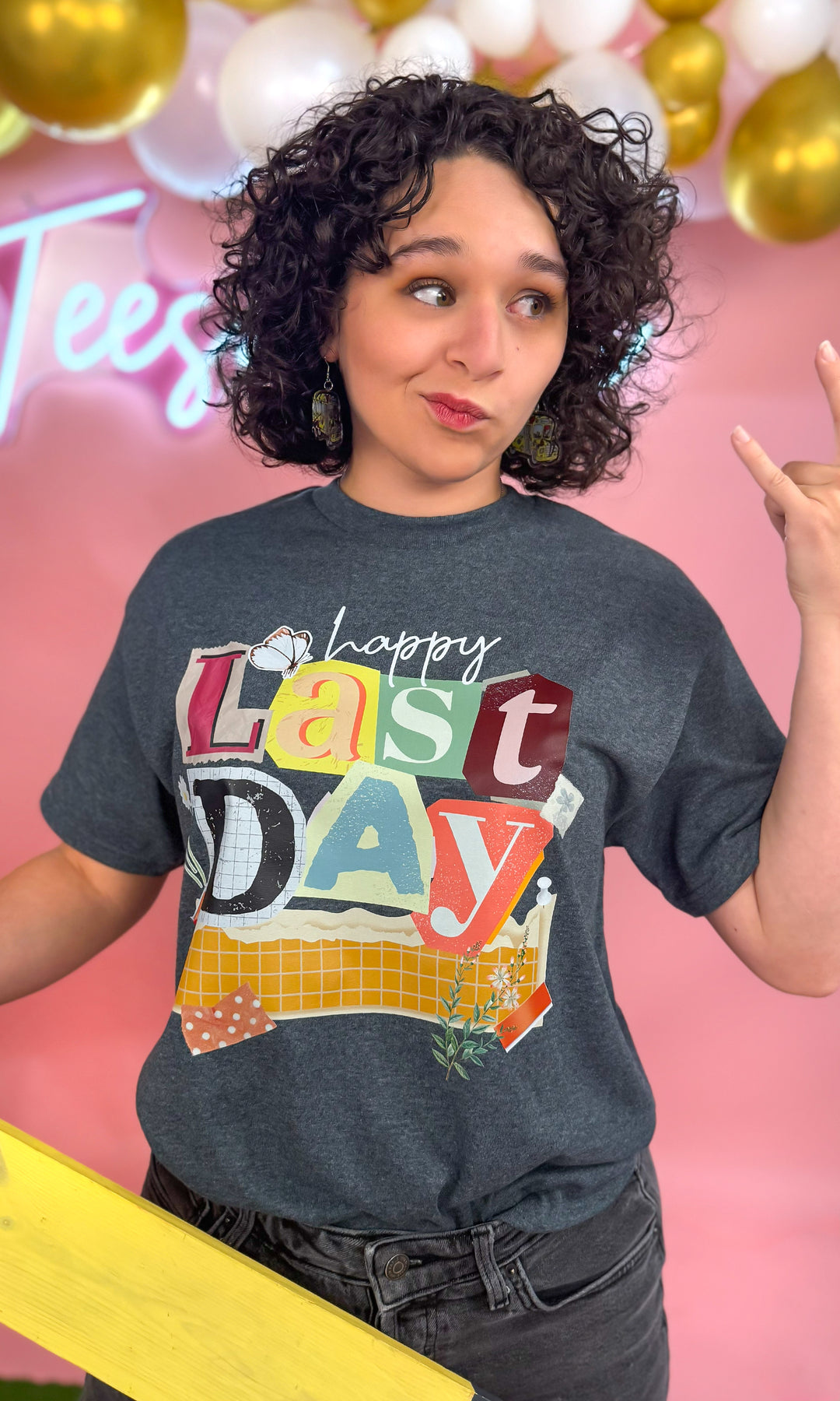 Happy Last Day Newspaper Notes Graphic T-Shirt