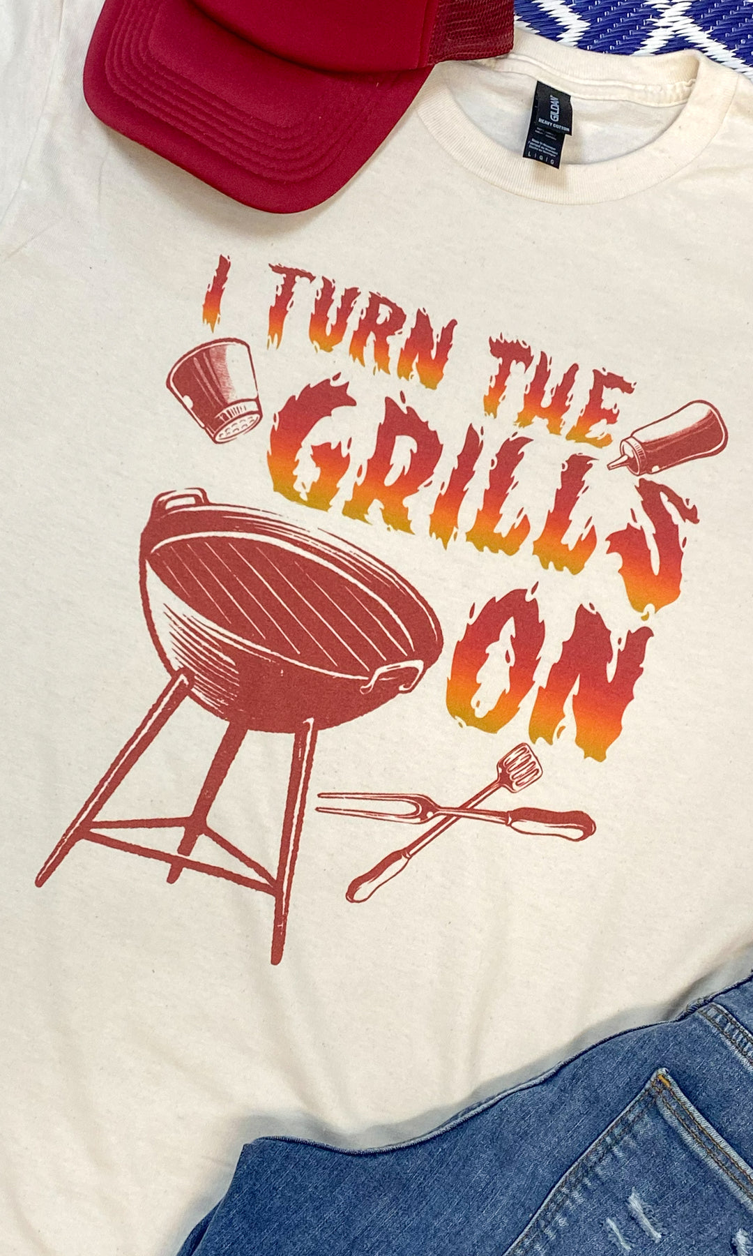 I Turn The Grills ON Graphic T-Shirt