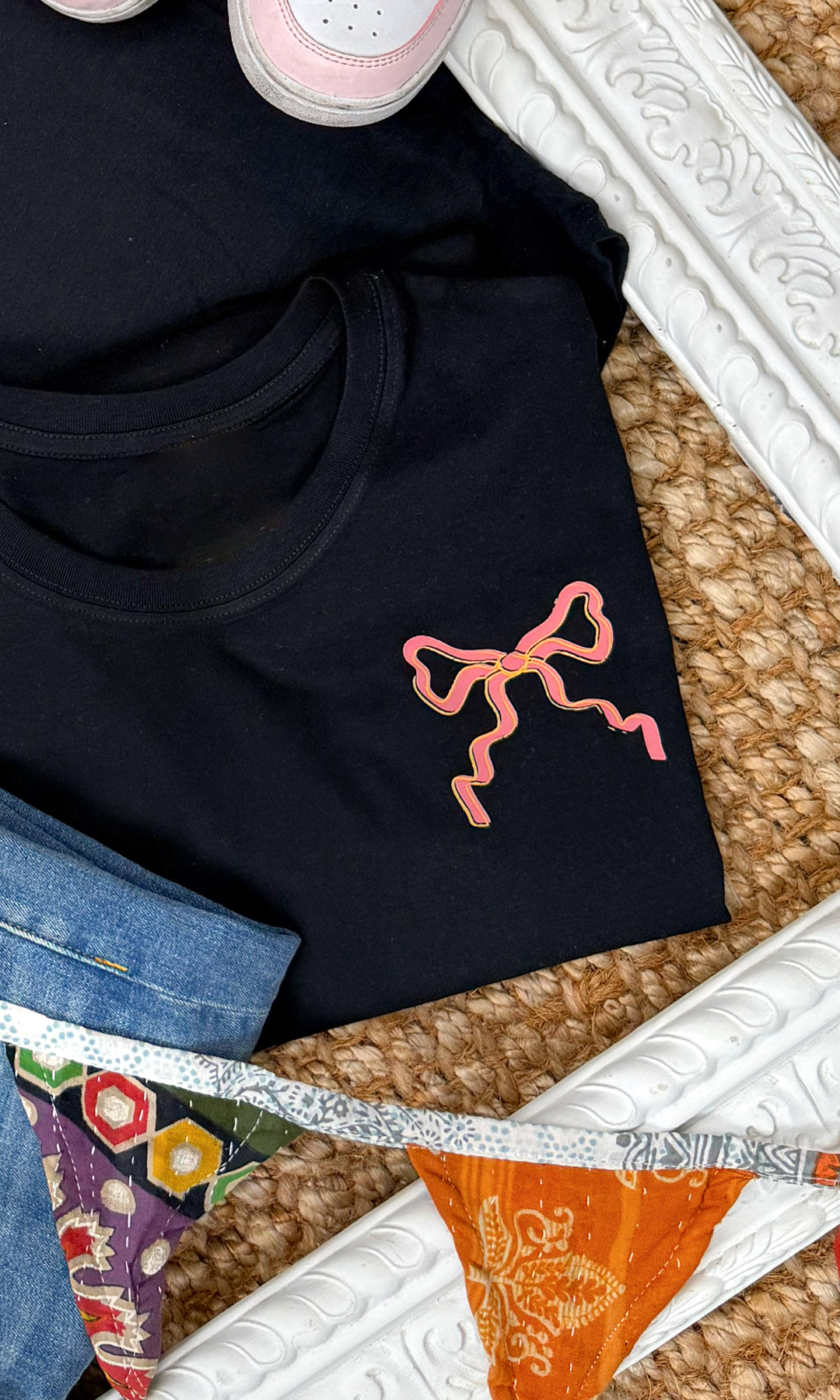 Love Like Jesus Graphic T-Shirt