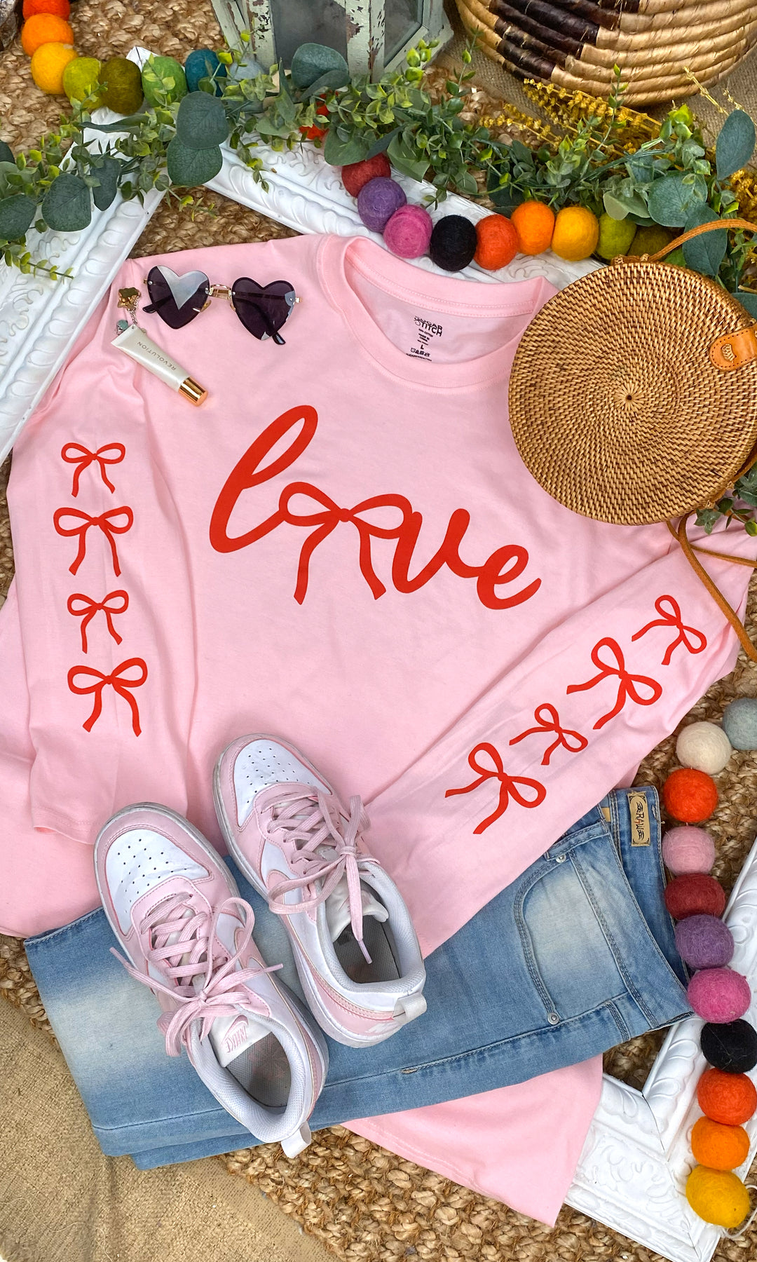 Lovely Bows Graphic Long Sleeve T-Shirt