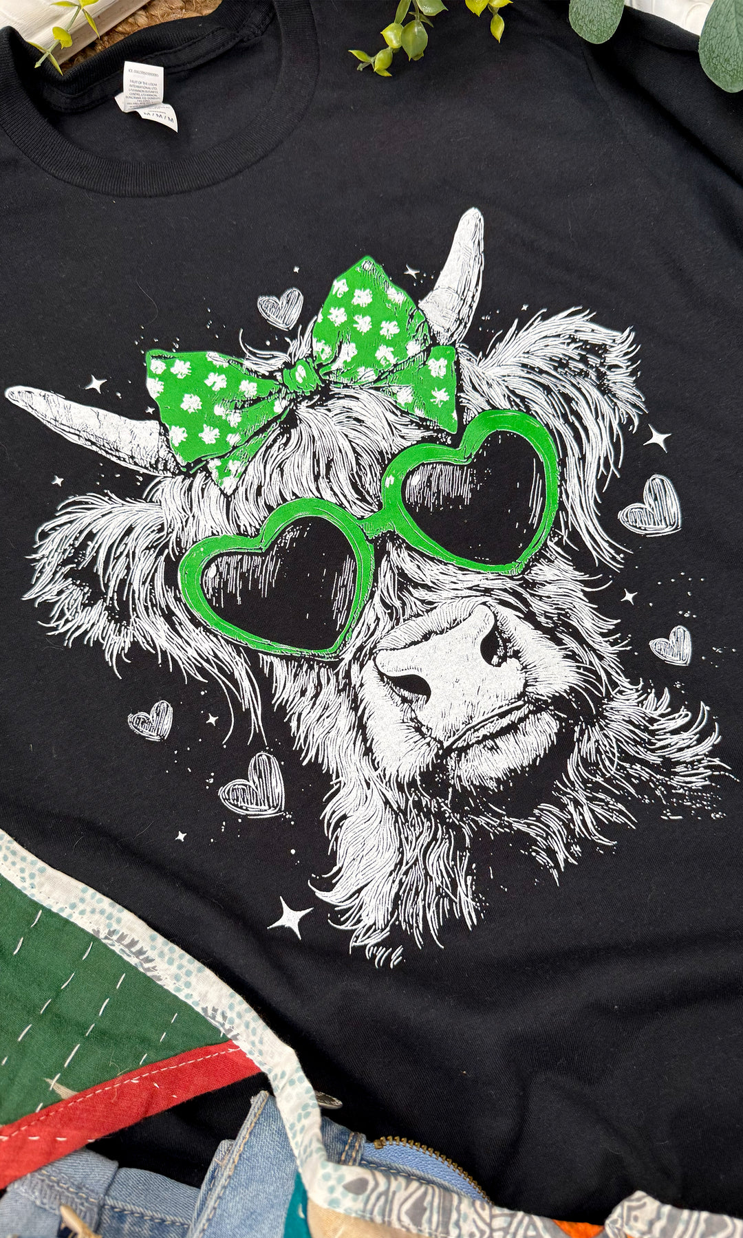 Lucky Highland Cow Graphic T-shirt