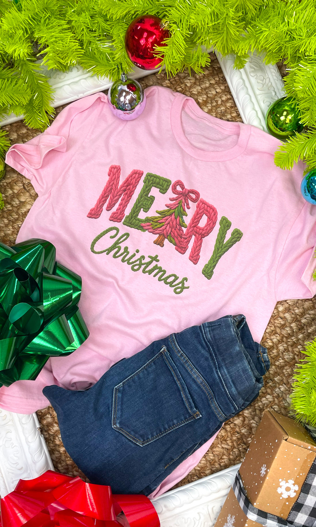Merry Christmas Yarn Graphic T-Shirt