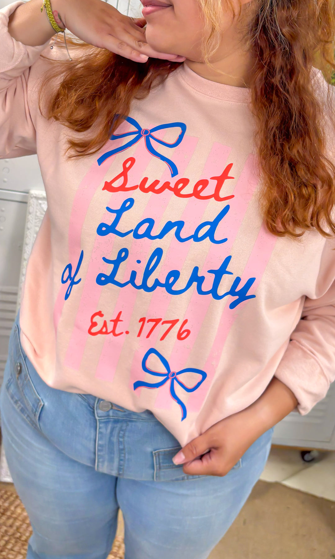 Sweet Land of Liberty Bows Graphic Sweatshirt