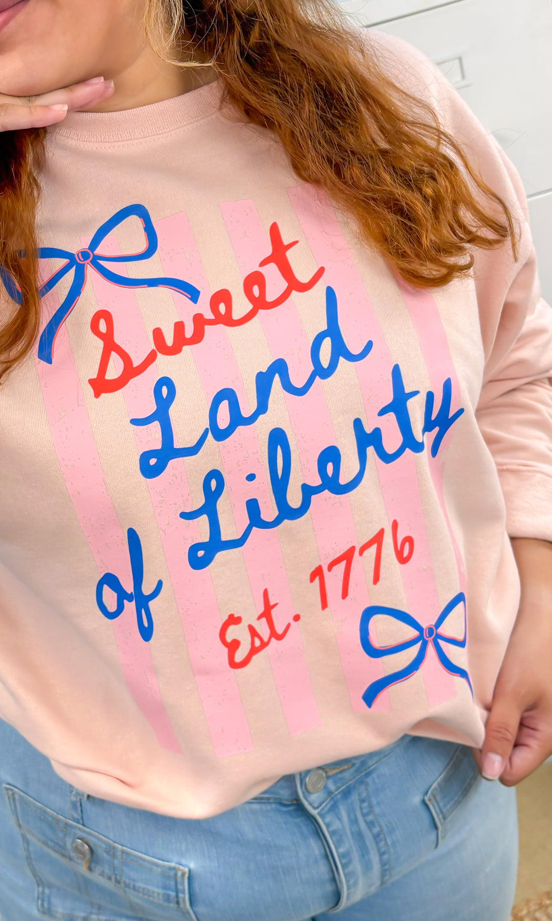 Sweet Land of Liberty Bows Graphic Sweatshirt
