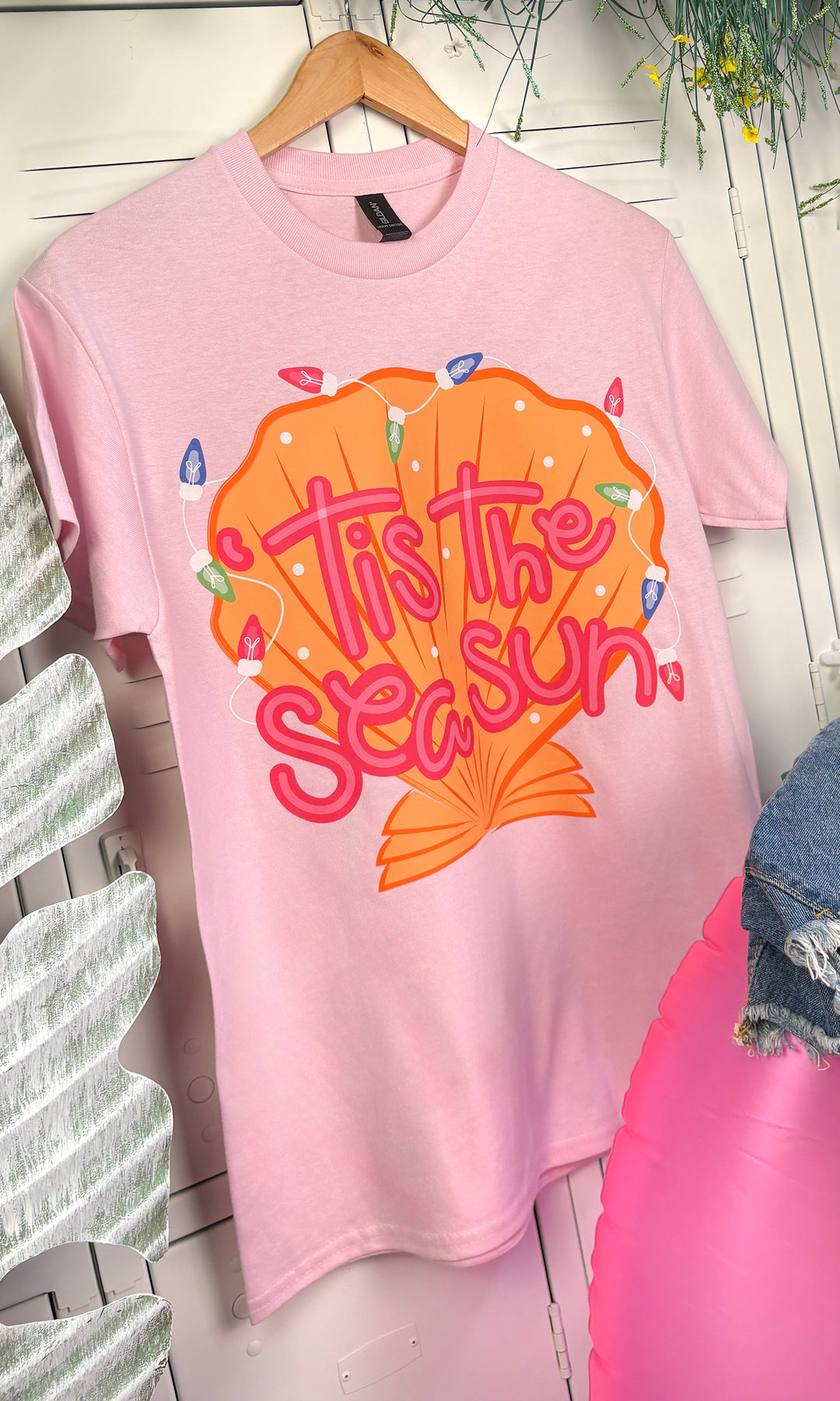 Tis The SeaSun Graphic T-Shirt