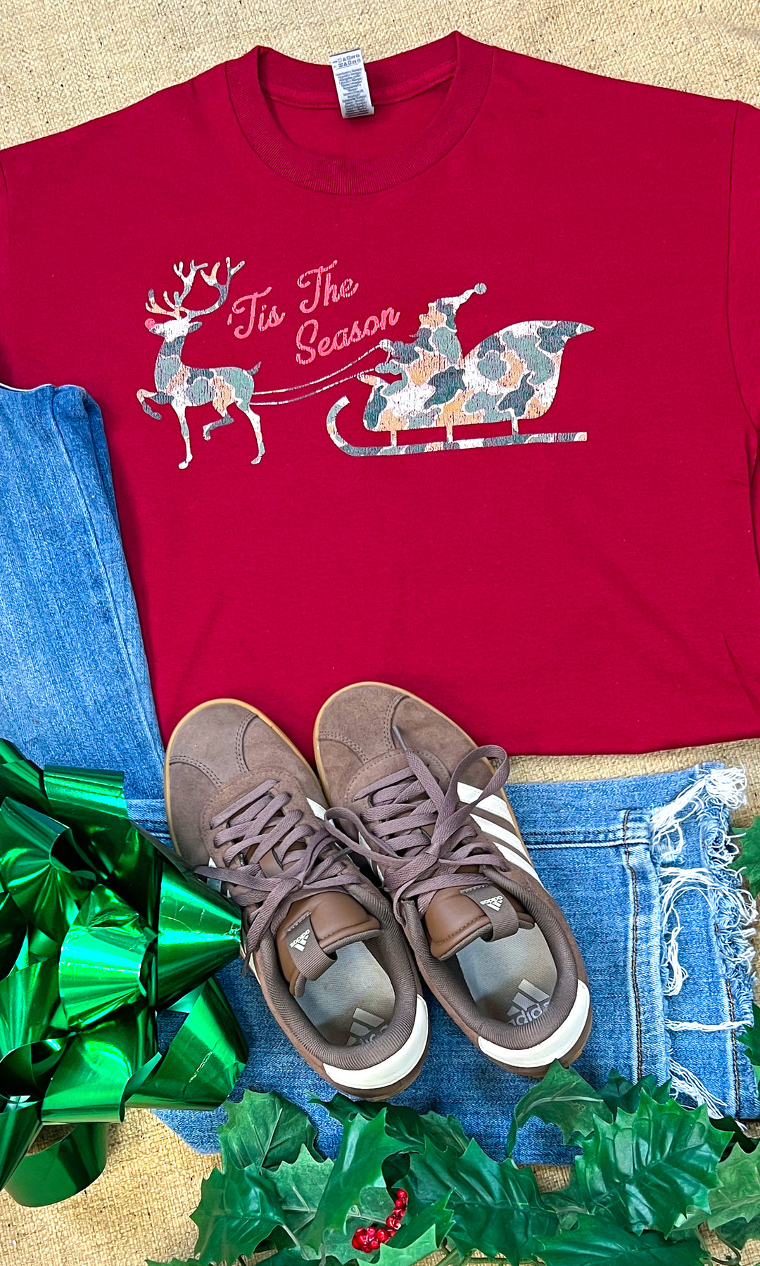 Camo Tis the Season Christmas Graphic Shirt
