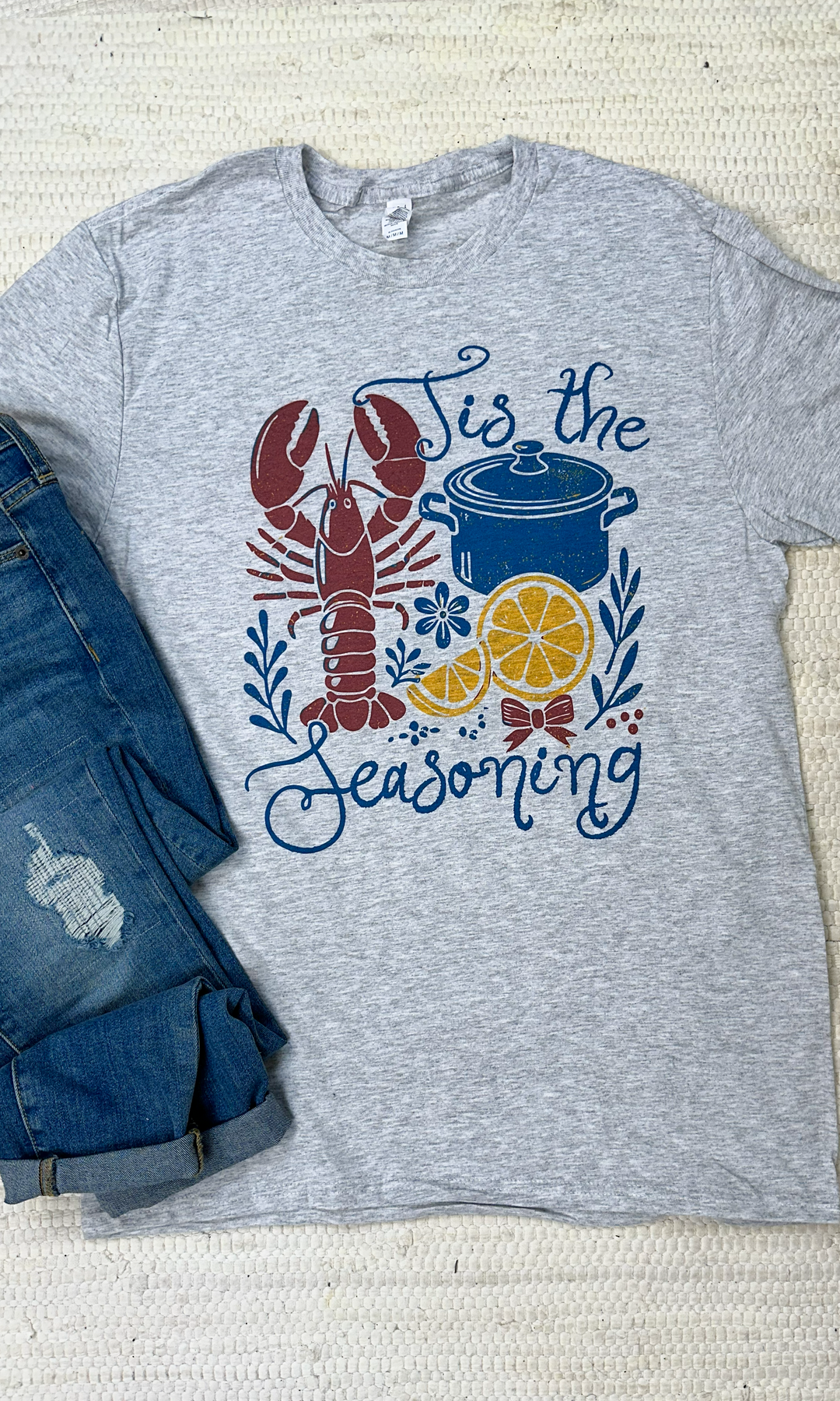 Tis the Seasoning Graphic T-Shirt