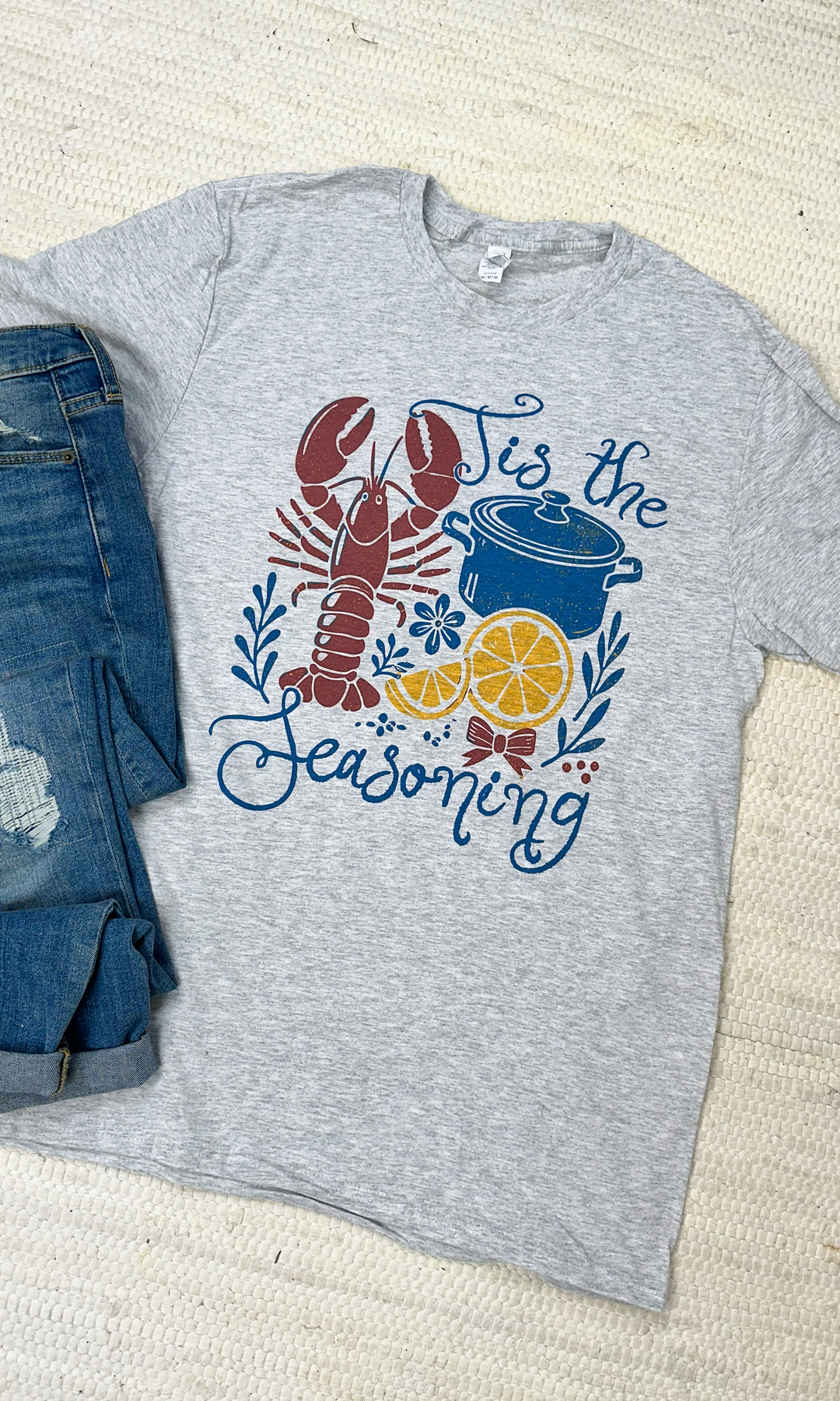 Tis the Seasoning Graphic T-Shirt