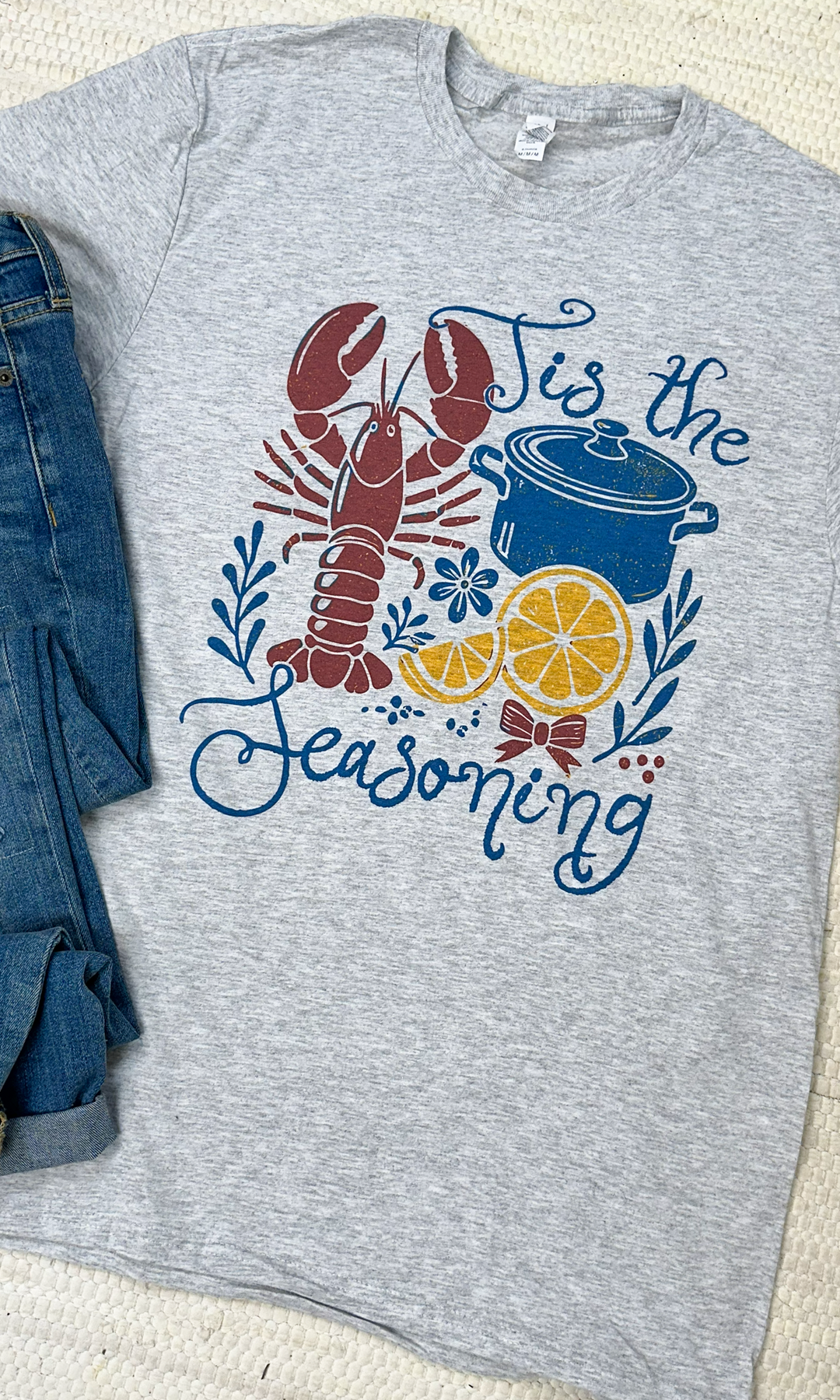 Tis the Seasoning Graphic T-Shirt