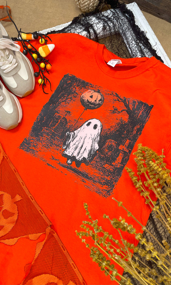 Vintage Ghost Balloon Halloween Graphic T-Shirt
